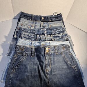 Women's Denim Shorts & 1 Skirt 6 Piece Lot Size 4/6/28 - All 30in Waist Approx